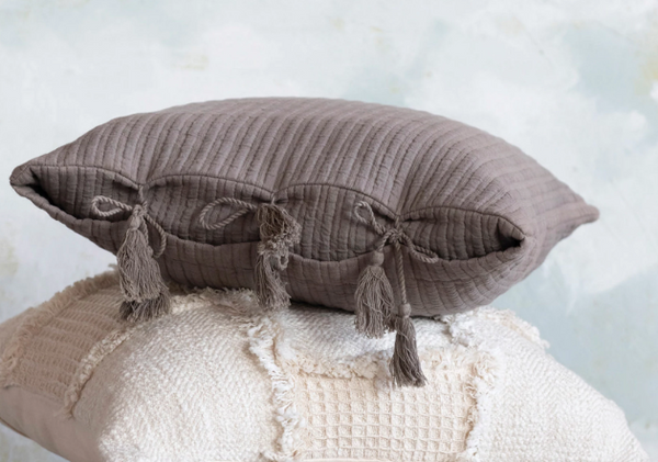 Pillow w/ Tassel Ties
